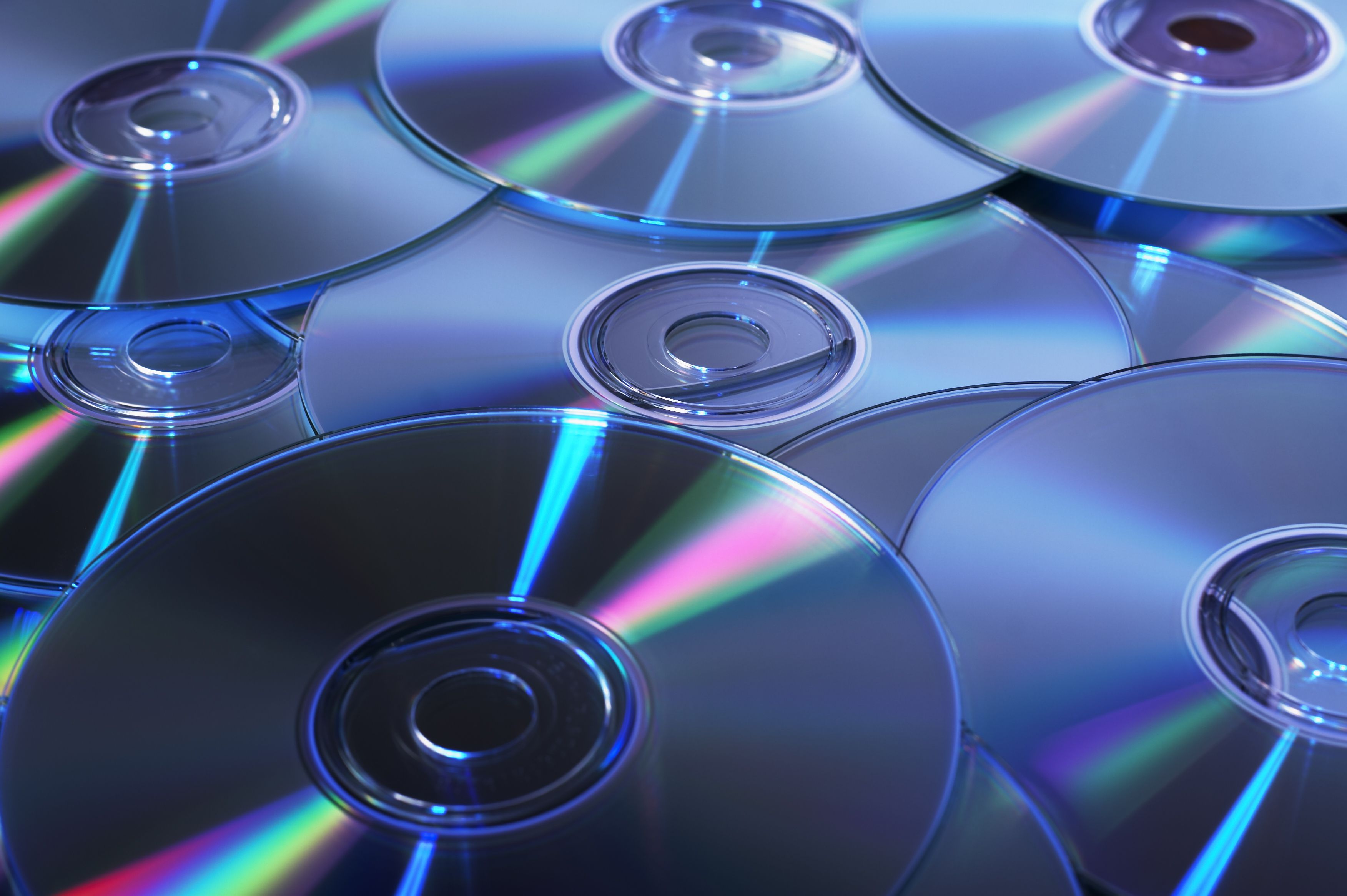 Cd blu. DVD-диски (DVD – Digital versatile Disk, цифровой универсальный диск),. CD - Compact Disk (компакт диск). Лазерный компакт-диск (CD, CD-ROM).. Оптический диск.