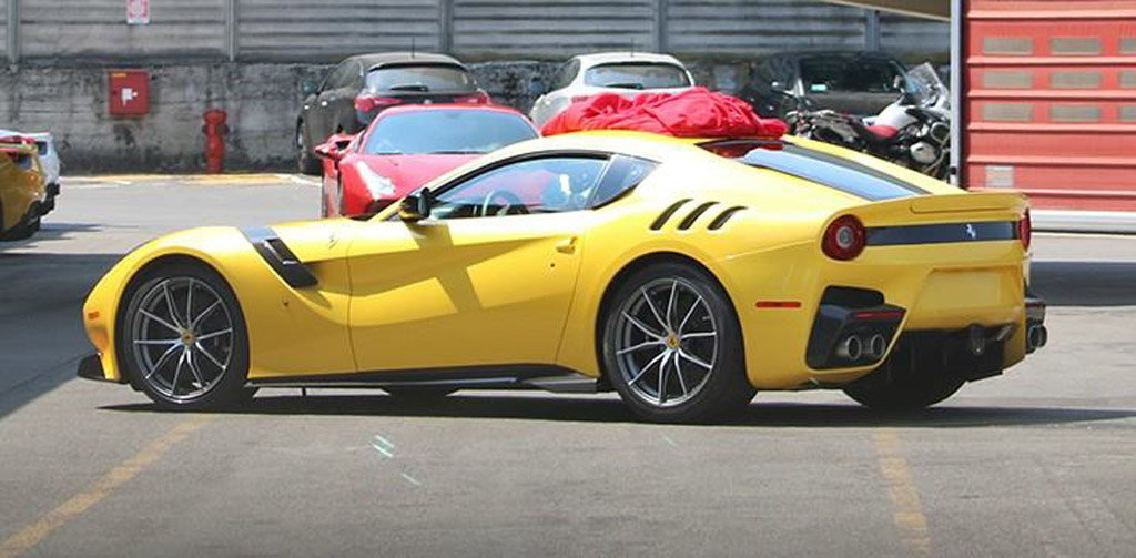 Ferrari готовит сюрприз для поклонников марки rss